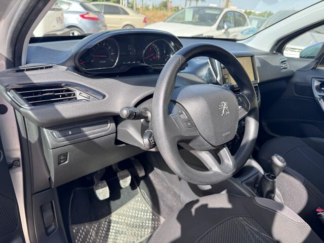 PEUGEOT 208 ACTIVE 1.2 VTI SPANISH LHD IN SPAIN ONLY 101000 MILES SUPERB 2012